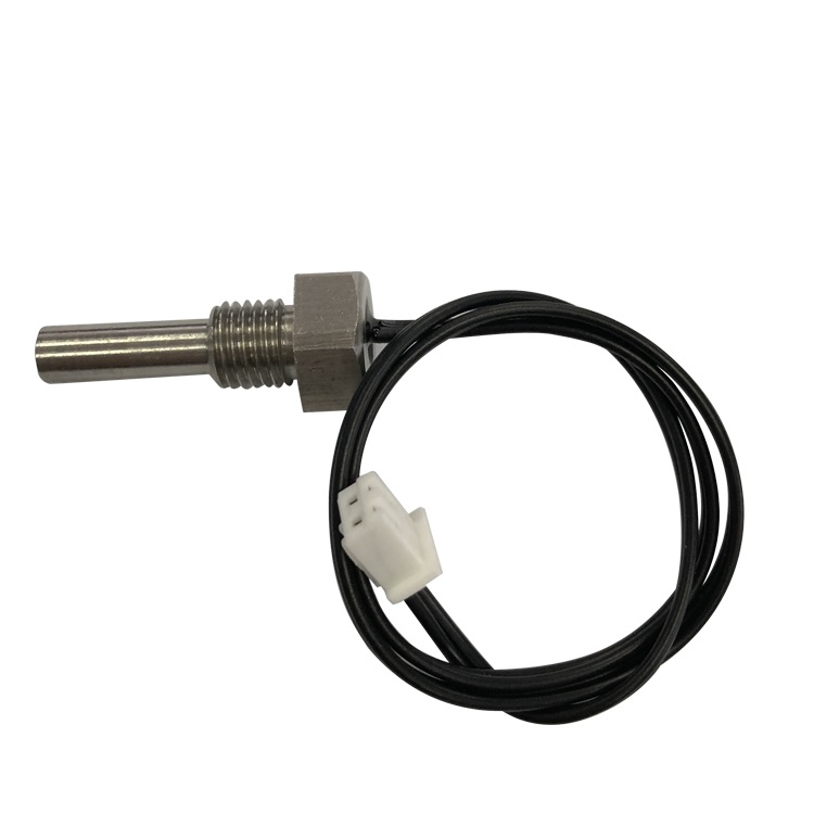 Fast thermal reaction temperature sensor for medical device chiller
