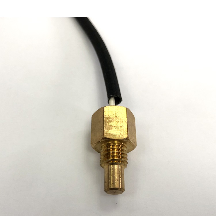 Thread head thermistor for water dispenser and dishwasher